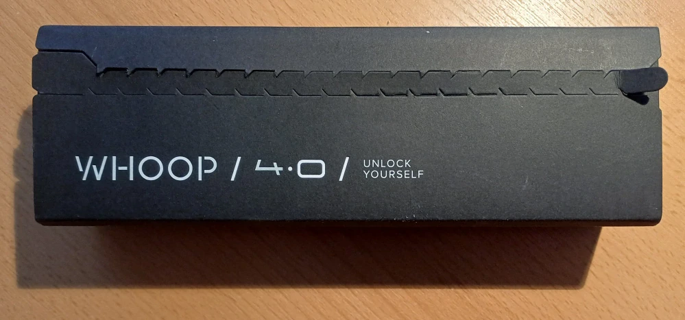 WHOOP 4.0 Fitness Tracker – SuperKnit Onyx