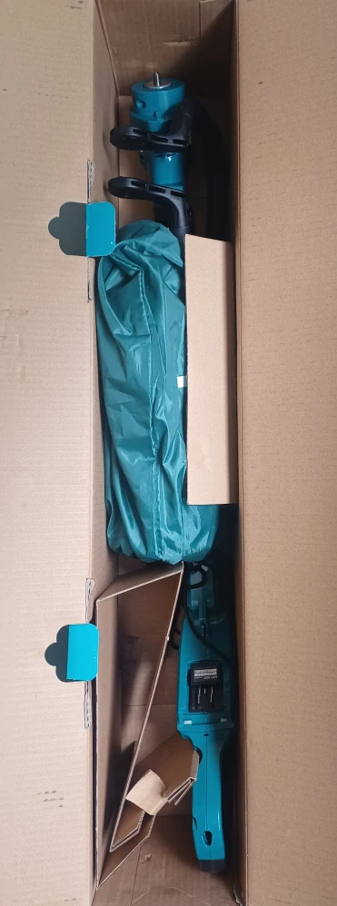 Makita UR100DZ 12V – Aku strunová sekačka (bez akumulátoru a nabíječky)