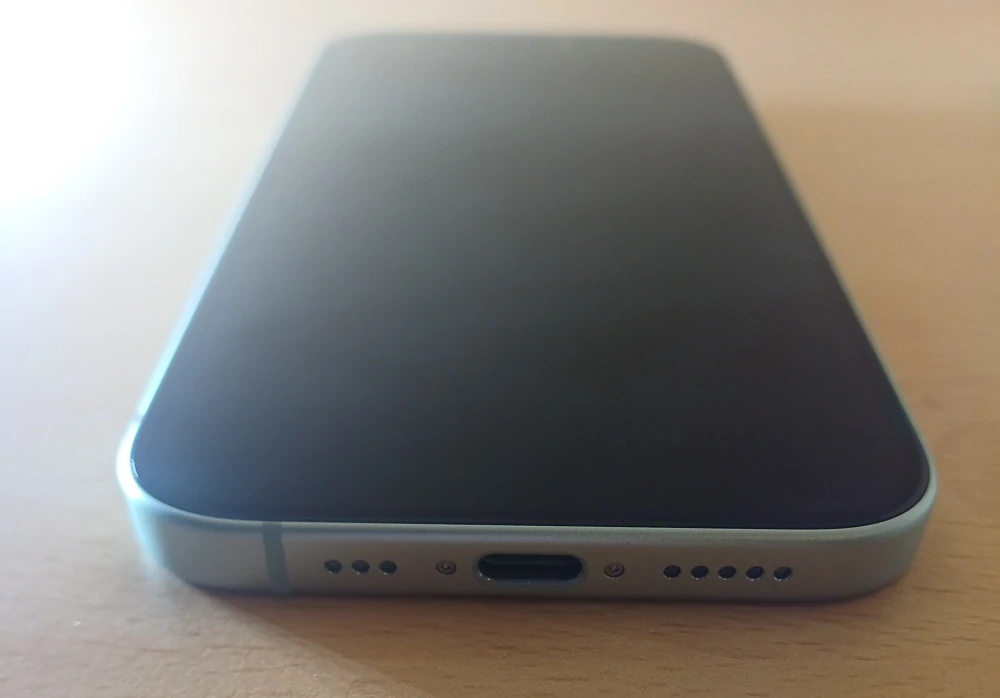 Apple iPhone 15 128 GB Green, A+ | 84% baterie