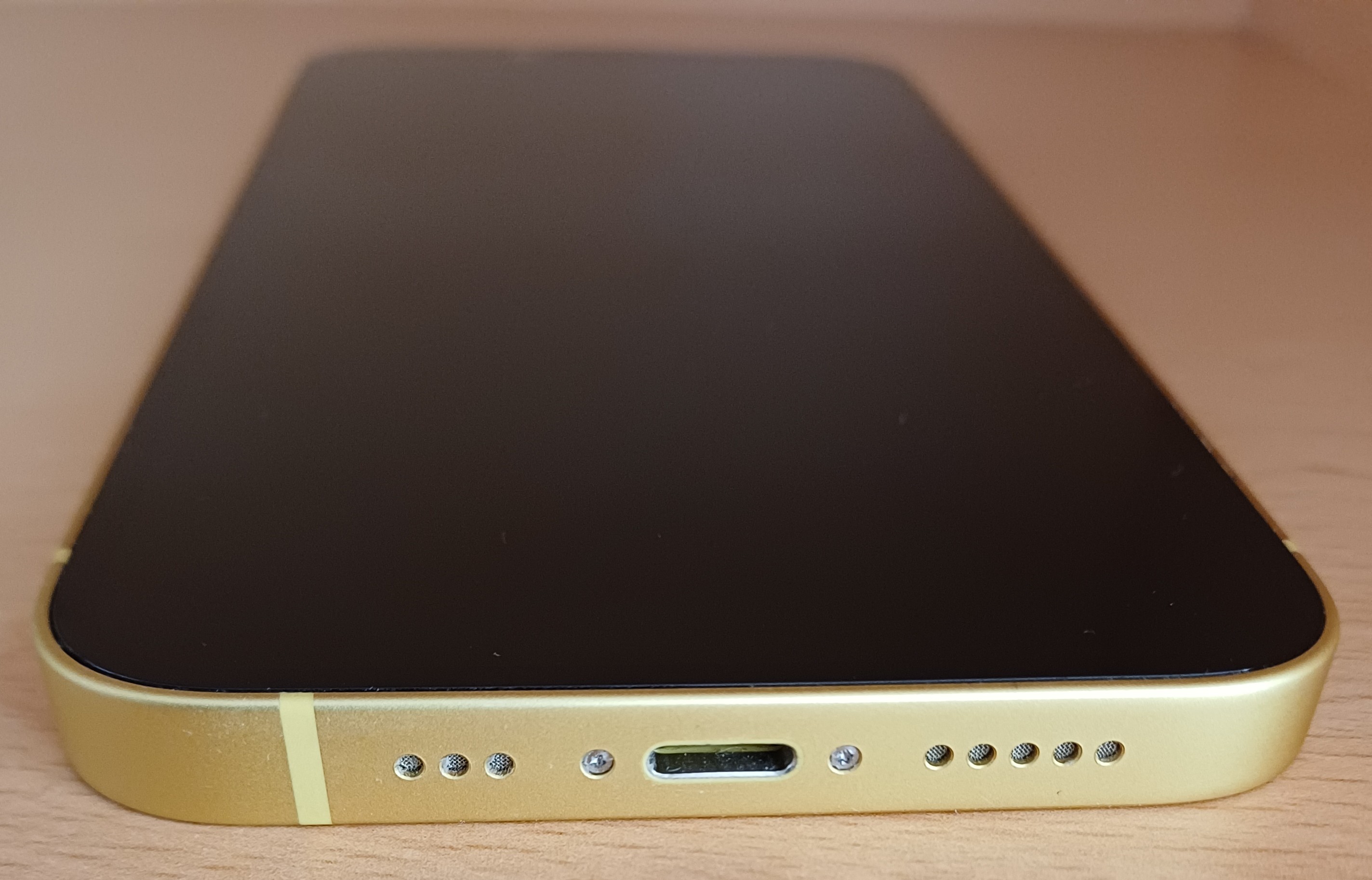 Apple iPhone 14 128 GB Yellow, A- | 88% baterie 