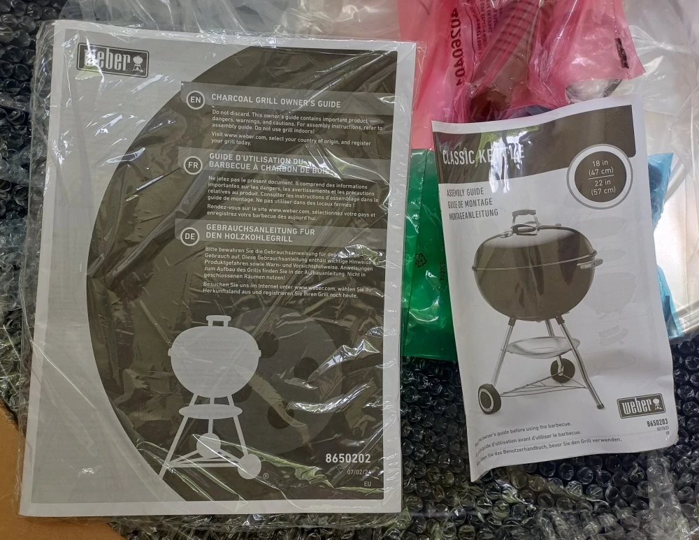 Weber Classic Kettle 57 cm černý 1341504