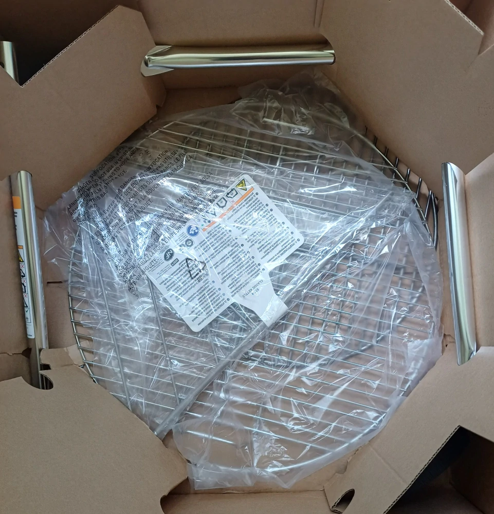 Weber Classic Kettle 57 cm černý 1341504